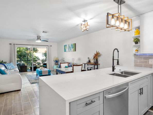 Undisclosed Address #RX-11122242, Royal Palm Beach FL 33411