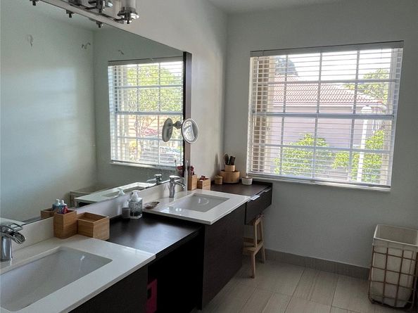 959 Azure Ln, Weston FL 33326
