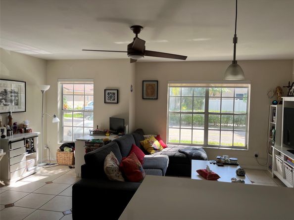 959 Azure Ln, Weston FL 33326