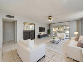 404 NW 68th Avenue 218, Plantation FL 33317