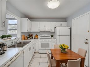 404 NW 68th Avenue 218, Plantation FL 33317