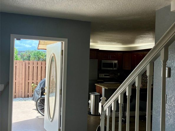 1638 S Coral Ter 1638, North Lauderdale FL 33068