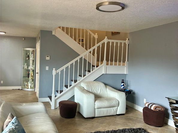 1638 S Coral Ter 1638, North Lauderdale FL 33068