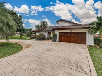 1962 NW 110th Ln