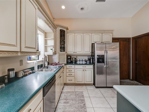 1962 NW 110th Ln, Coral Springs FL 33071