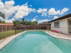 1962 NW 110th Ln, Coral Springs FL 33071