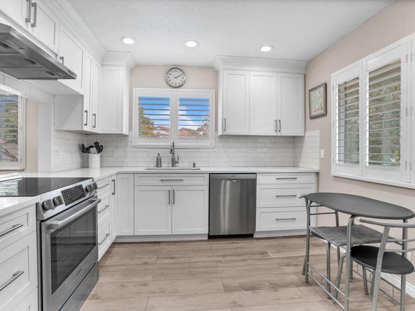 9 Lexington Lane E H, Palm Beach Gardens FL 33418