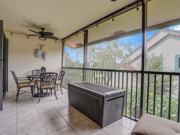 9 Lexington Lane E H, Palm Beach Gardens FL 33418