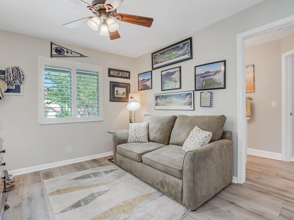 9 Lexington Lane E H, Palm Beach Gardens FL 33418