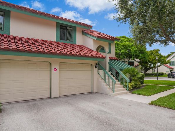 9 Lexington Lane E H, Palm Beach Gardens FL 33418