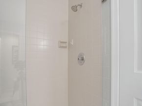 9 Lexington Lane E H, Palm Beach Gardens FL 33418