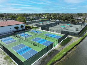 9 Lexington Lane E H, Palm Beach Gardens FL 33418