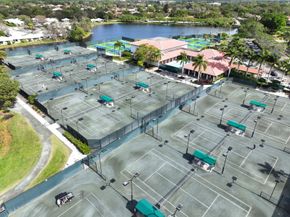 9 Lexington Lane E H, Palm Beach Gardens FL 33418