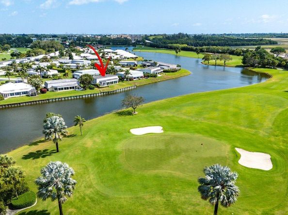 401 French Royale Circle, Atlantis FL 33462