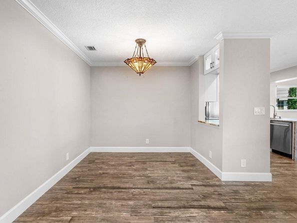 401 French Royale Circle, Atlantis FL 33462