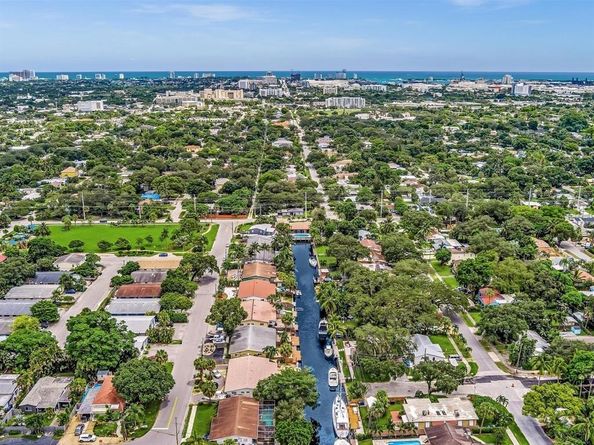 922 Orange Isle, Fort Lauderdale FL 33315