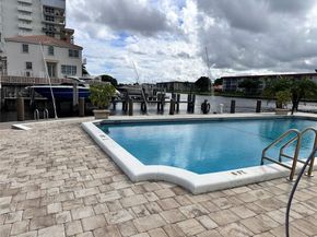 1160 Hillsboro Mile 304, Hillsboro Beach FL 33062