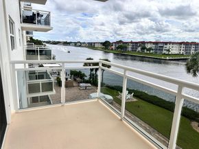 1160 Hillsboro Mile 304, Hillsboro Beach FL 33062