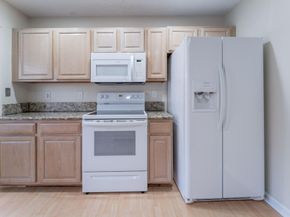 9358 Arborwood Cir, Davie FL 33328