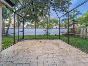 9358 Arborwood Cir, Davie FL 33328