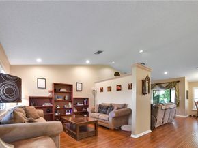 9226 NW 44th Ct, Coral Springs FL 33065