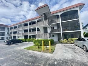 651 E Pine Dr 310, Pompano Beach FL 33060