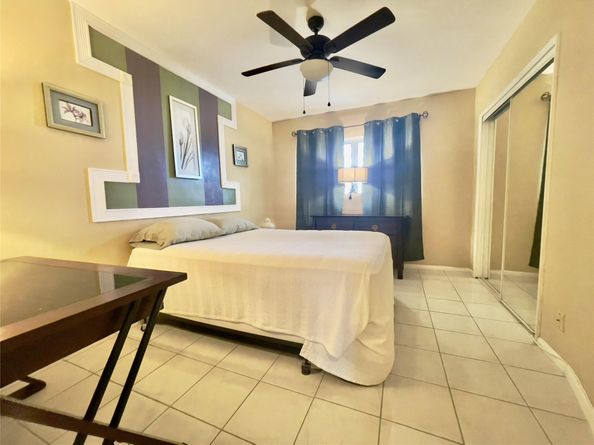 651 E Pine Dr 310, Pompano Beach FL 33060