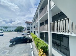 651 E Pine Dr 310, Pompano Beach FL 33060