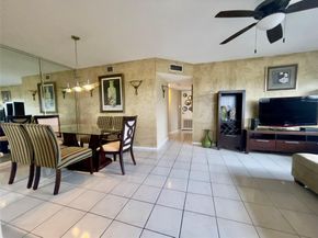 651 E Pine Dr 310, Pompano Beach FL 33060