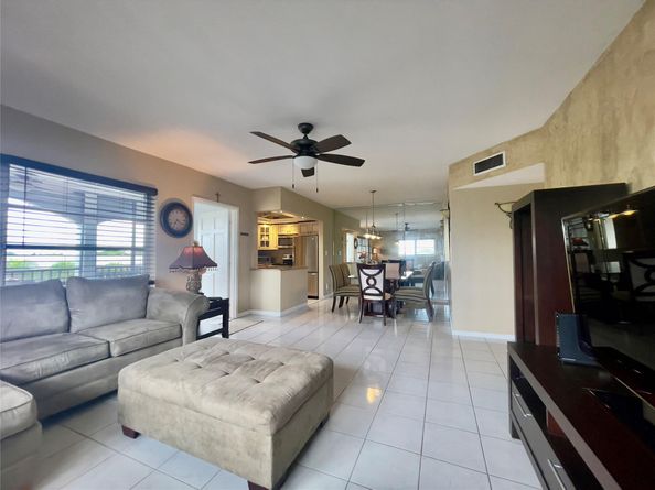 651 E Pine Dr 310, Pompano Beach FL 33060