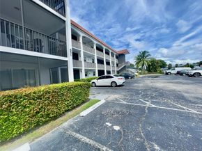 651 E Pine Dr 310, Pompano Beach FL 33060