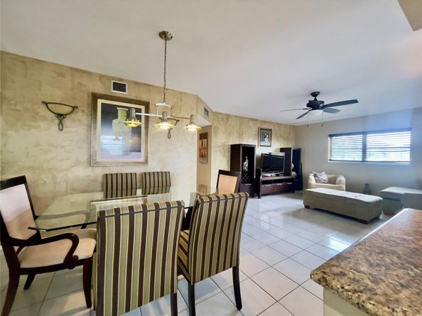 651 E Pine Dr 310, Pompano Beach FL 33060
