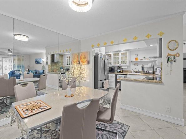 9845 Pineapple Tree Drive 108, Boynton Beach FL 33436