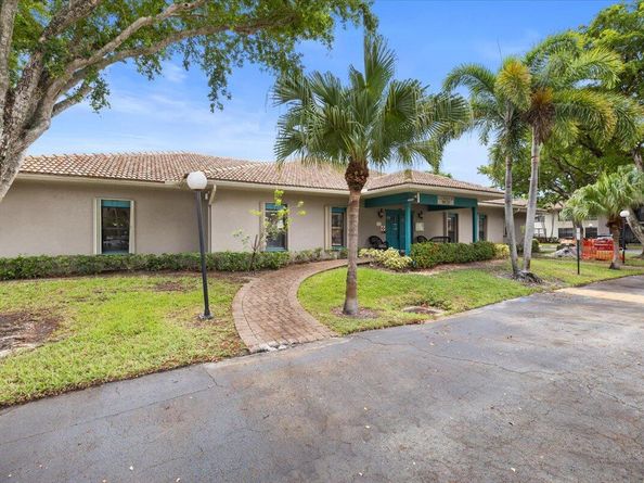 9845 Pineapple Tree Drive 108, Boynton Beach FL 33436