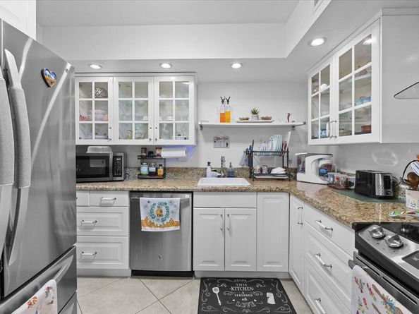 9845 Pineapple Tree Drive 108, Boynton Beach FL 33436