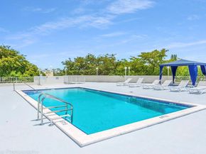6900 Bay Drive 11i, Miami Beach FL 33141
