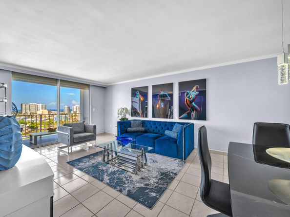 6900 Bay Drive 11i, Miami Beach FL 33141