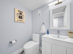 6900 Bay Drive 11i, Miami Beach FL 33141