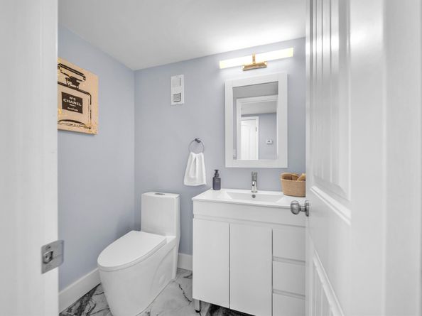 6900 Bay Drive 11i, Miami Beach FL 33141
