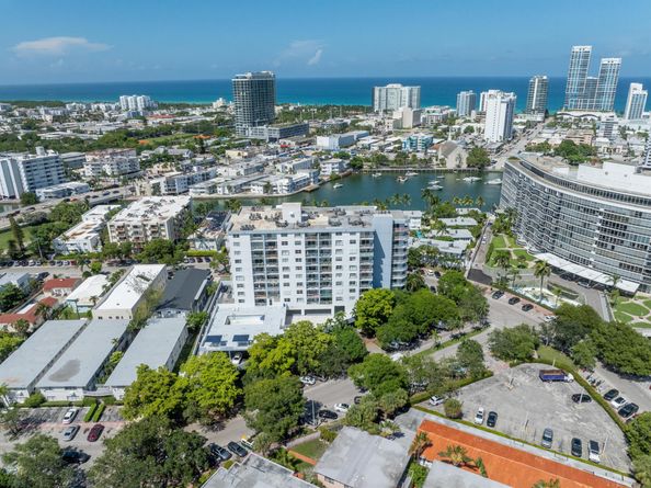 6900 Bay Drive 11i, Miami Beach FL 33141