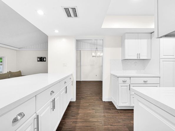 19915 NE 10th Place Way, Miami FL 33179