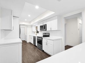 19915 NE 10th Place Way, Miami FL 33179