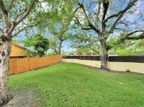 19915 NE 10th Place Way, Miami FL 33179