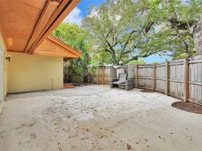 19915 NE 10th Place Way, Miami FL 33179