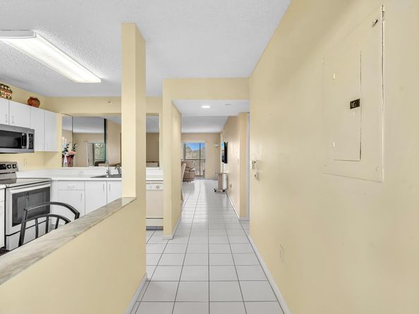 9560 Weldon Cir J413, Fort Lauderdale FL 33321