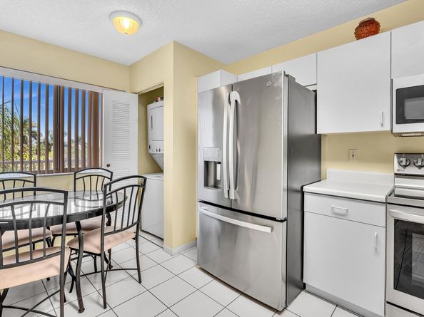 9560 Weldon Cir J413, Fort Lauderdale FL 33321