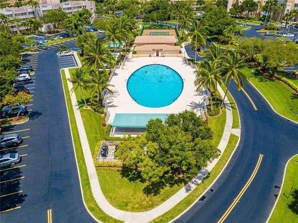 9560 Weldon Cir J413, Fort Lauderdale FL 33321