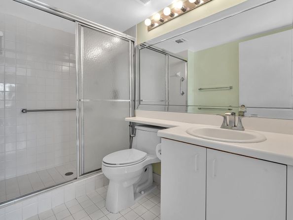 9560 Weldon Cir J413, Fort Lauderdale FL 33321