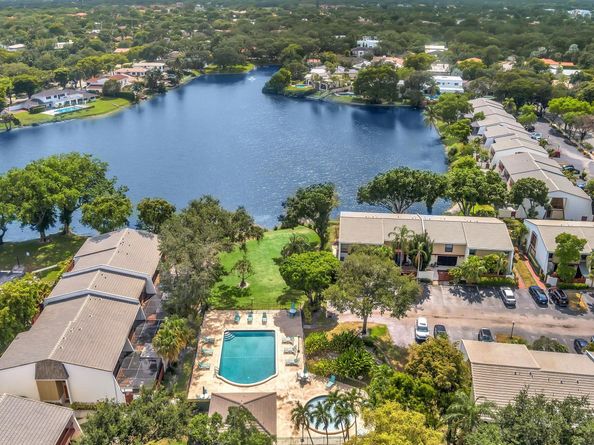 3008 Willow Ln 265, Hollywood FL 33021