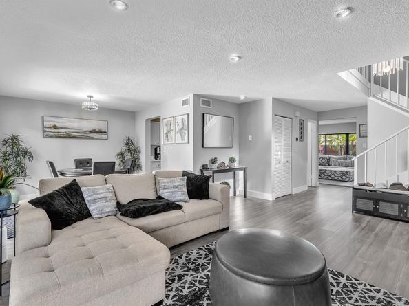 3008 Willow Ln 265, Hollywood FL 33021